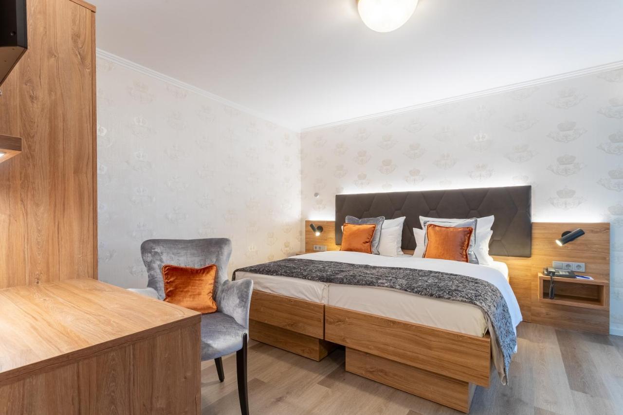 Villa Westend Hotel An Der Messe Frankfurt am Main Bagian luar foto