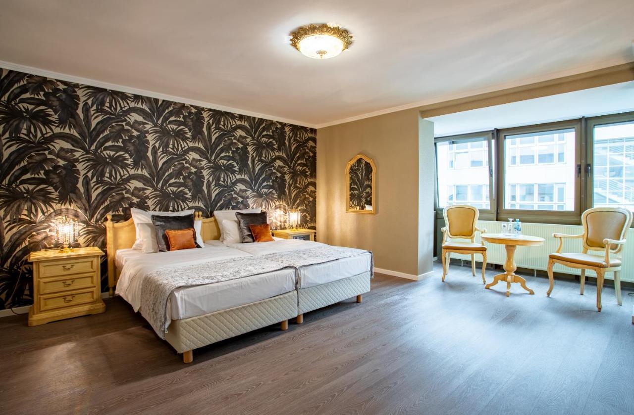 Villa Westend Hotel An Der Messe Frankfurt am Main Bagian luar foto