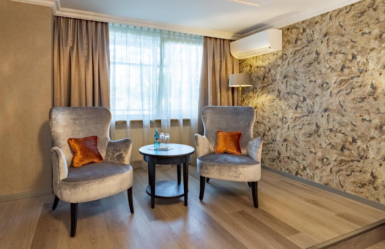 Villa Westend Hotel An Der Messe Frankfurt am Main Bagian luar foto