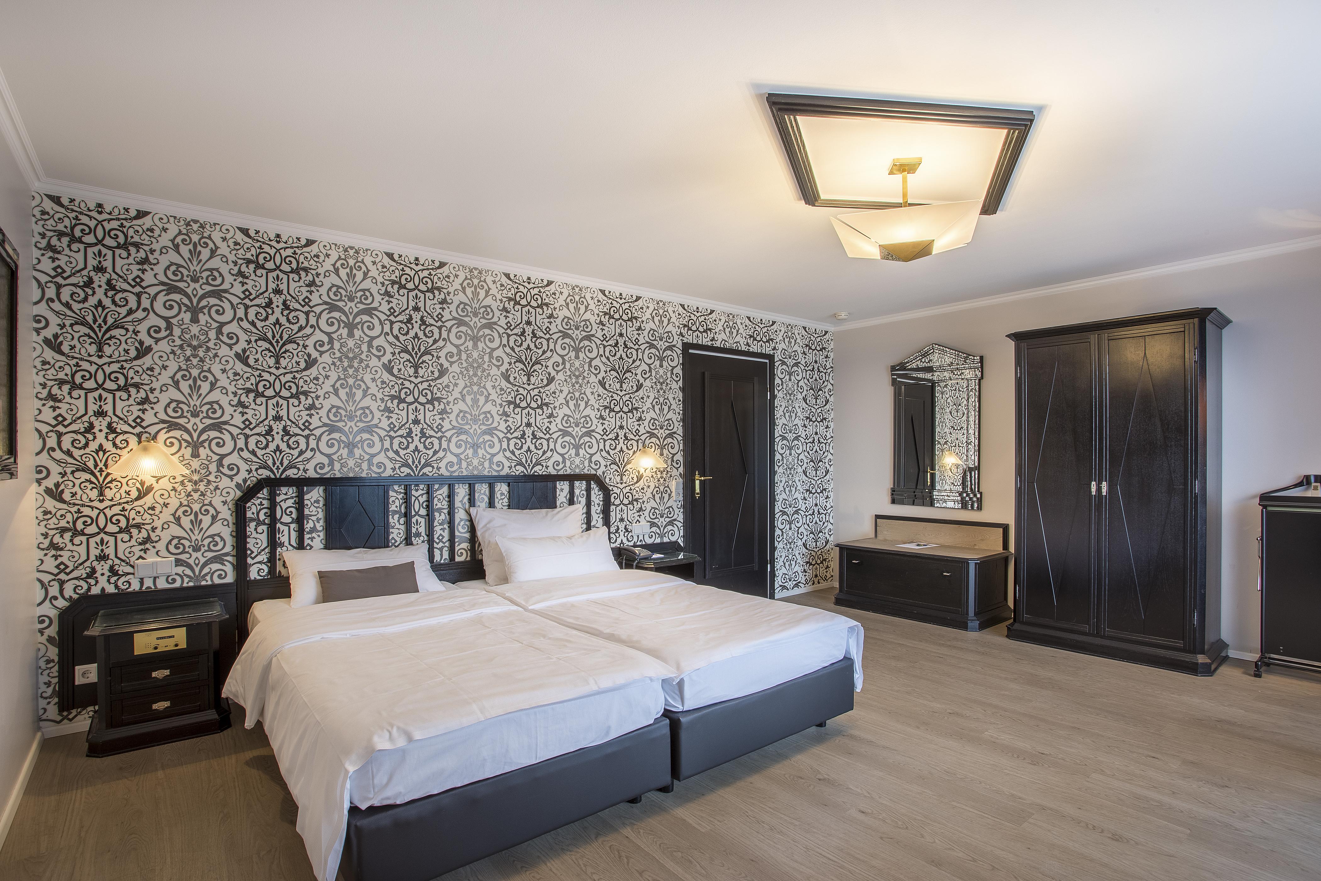 Villa Westend Hotel An Der Messe Frankfurt am Main Bagian luar foto
