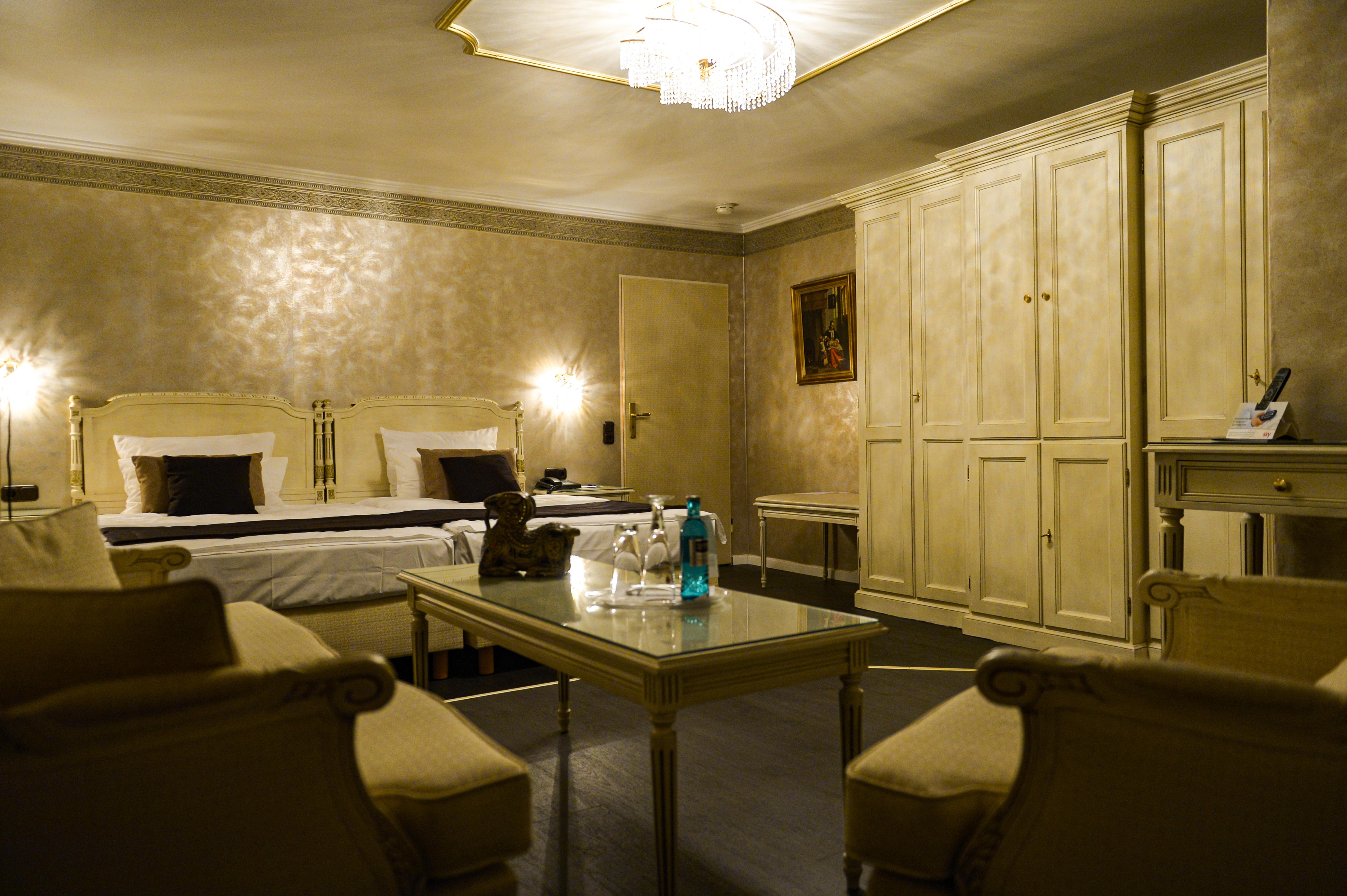 Villa Westend Hotel An Der Messe Frankfurt am Main Bagian luar foto