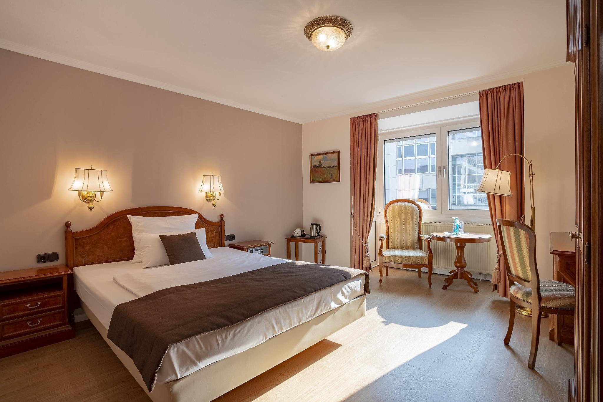 Villa Westend Hotel An Der Messe Frankfurt am Main Bagian luar foto