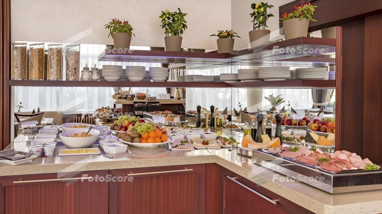 Villa Westend Hotel An Der Messe Frankfurt am Main Bagian luar foto
